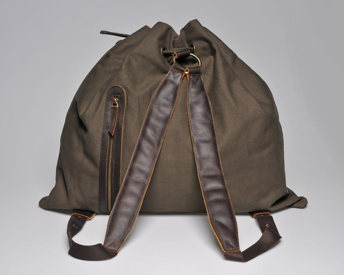 Rugged Canvas Leather Mountain Backpack – Perfect for Outdoor Adventures