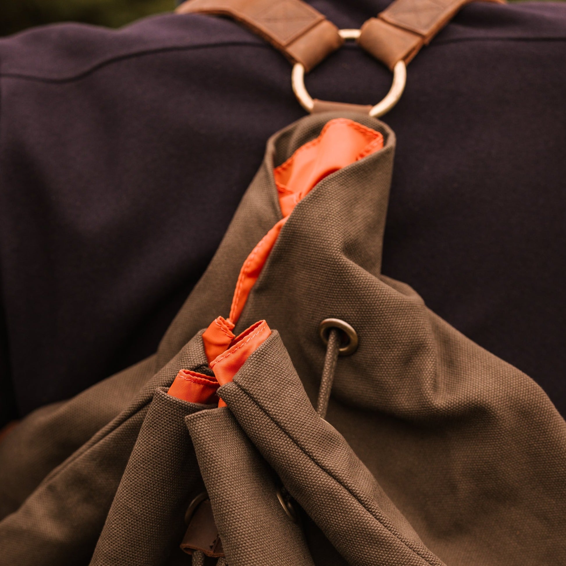 Rugged Canvas Leather Mountain Backpack – Perfect for Outdoor Adventures