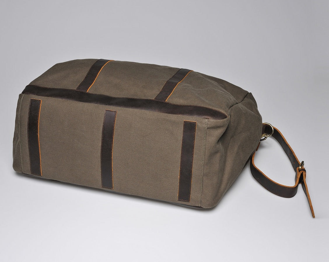 Premium Canvas Leather Travel Bag for Modern Travelers